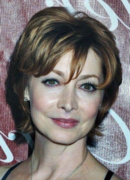 With a few layers you get attractive volume at the sides, which balances nicely with the added height on top. 35 Greatest Short Hairstyles for Round Faces Over 50 ...