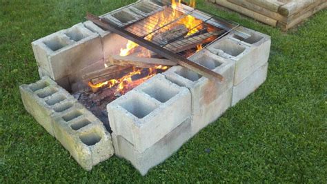 How to build a firepit with castlewall block : Dirty Hippy Homestead