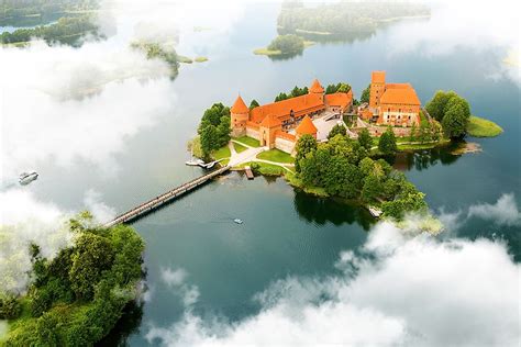 The Most Beautiful Castles In Europe Worldatlas