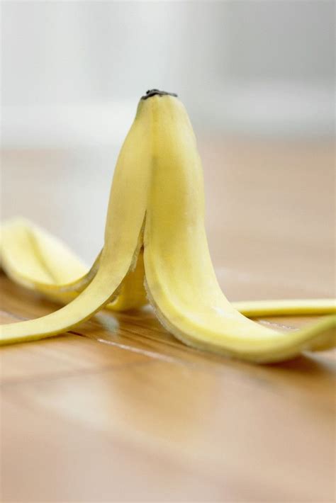 You Ve Been Eating Bananas All Wrong Eating Bananas Health Tips Banana