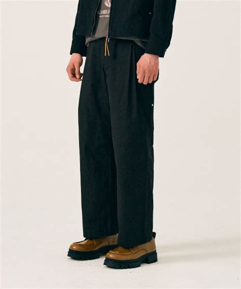 MUSINSA公式 SATUR Vinales Two Tuck Wide Chino Pants Classic Black