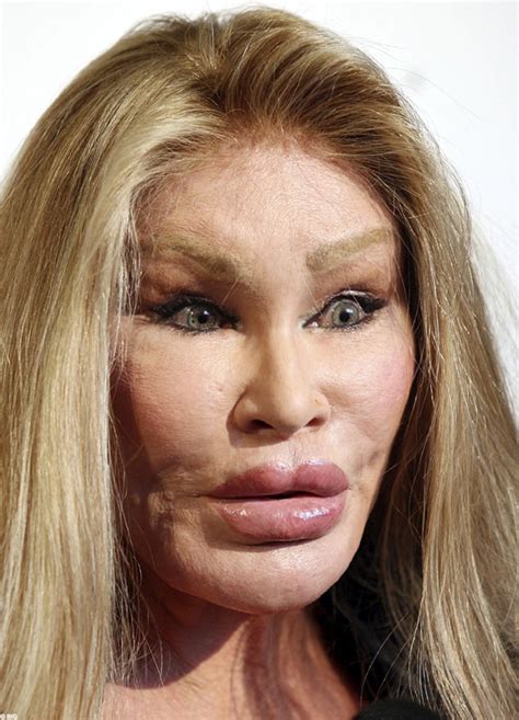 Celebrities And Their Addictions Jocelyn Wildenstein Plastic