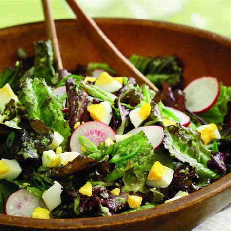 Mixed Lettuce Salad With Cucumber Herb Vinaigrette Recipe Eatingwell
