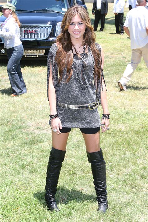 Jeans And Boots Miley Cyrus Megapost 6 Parts 258 Pics Miley In Boots