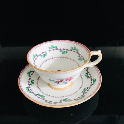 Aynsley Tea Cup And Saucer Fine Bone China England Raspberry Color