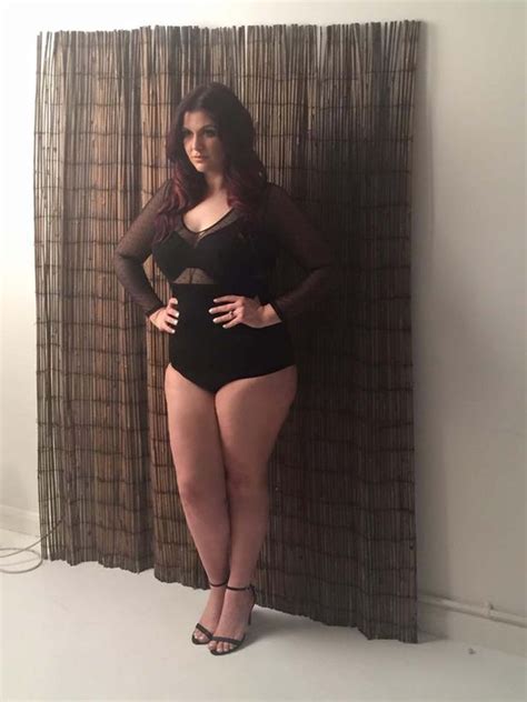 Curvy Woman Called Godzilla Girl Beats Bullies By Becoming Top Plus Size Model Mirror Online