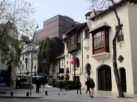 Acá tienes una lista para ponerle sabor a tus paseos y que incluye desde clásicas trattorias hasta los bares de moda. Barrio Lastarria (Santiago) - 2020 All You Need to Know ...
