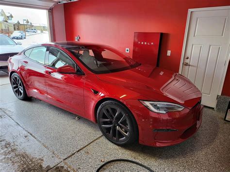 2022 Tesla Model S Plaid Fsd 21 Wheels Red Exterior White