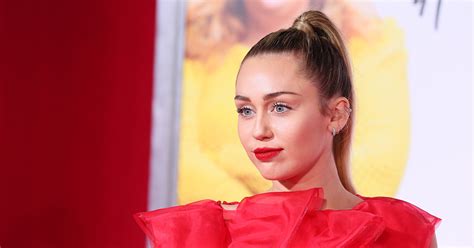 Vegan Celeb Miley Cyrus Loses Home But Rescues Animals From California