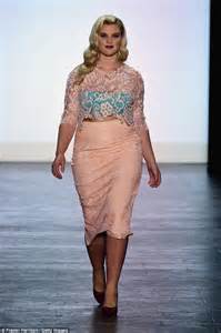 Ashley Nell Tipton Crowned As Project Runways First Plus Size Winner