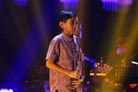 Смотреть hd the voice kids. 'The Voice Kids 4': Boy, 12, wows with whistle note, joins ...