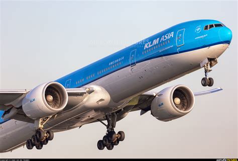 Ph Bvc Klm Boeing 777 300er At Amsterdam Schiphol Photo Id