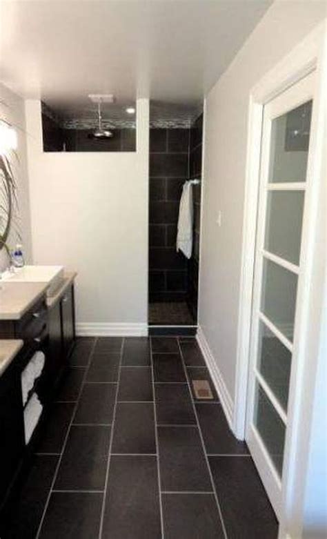 Fantastic Black Floor Tiles Design Ideas For Modern Bathroom 13 Decorkeun