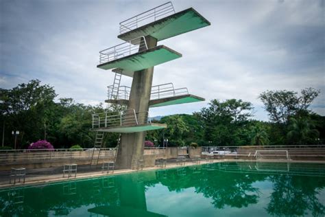 Tall Diving Board Stock Photos Pictures And Royalty Free Images Istock