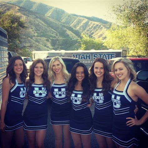 College Cheerleader Heaven Gorgeous Picture Of The Utah State Cheerleaders Cheerleading