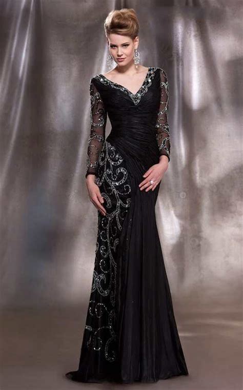 2016 Gorgeous Mother Of The Bride Dresses Long Sleeves V Neck Beaded Plus Size Black Evening