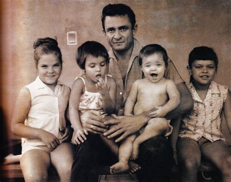 Johnny And His 4 Daughters Johnny Cash Johnny And June John Cash