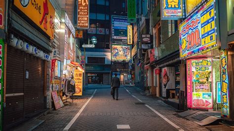 Photographs Of The Bright But Unusually Empty Streets Of Tokyo During