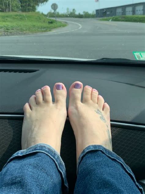 I Love My Wifes Sexy Feet Rbarefootinthecar