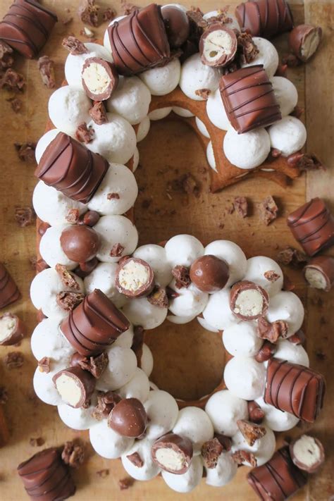 Number Cake vanille praliné Kinder