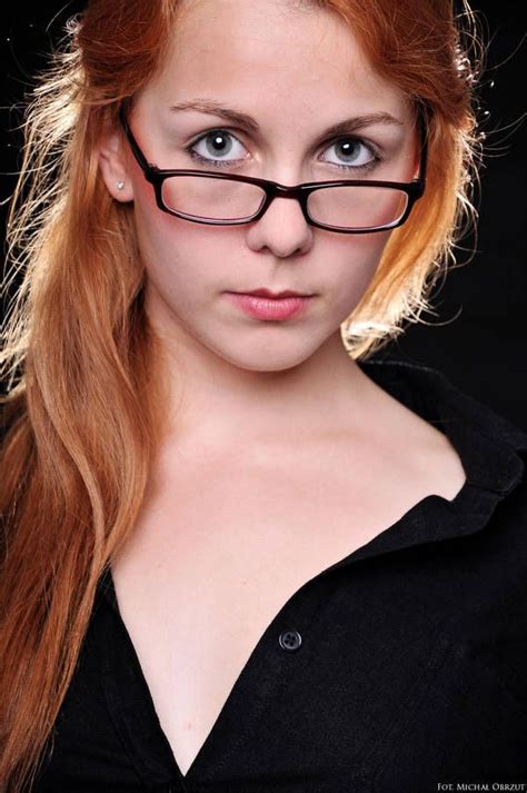 Pin By Prospero Lavey On Cute Redheads Wearing Glasses Redhead Redhead Girl Redheads