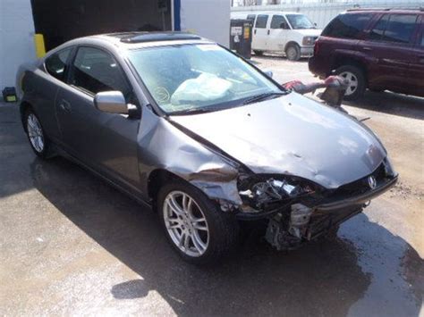 Sell used Reliable and Beautiful *** 2006 ACURA RSX *** Very Clean