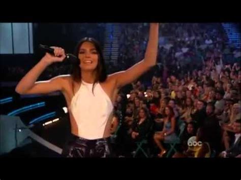 Kendall Jenner Messes Up At The 2014 Billboard Music Awards YouTube