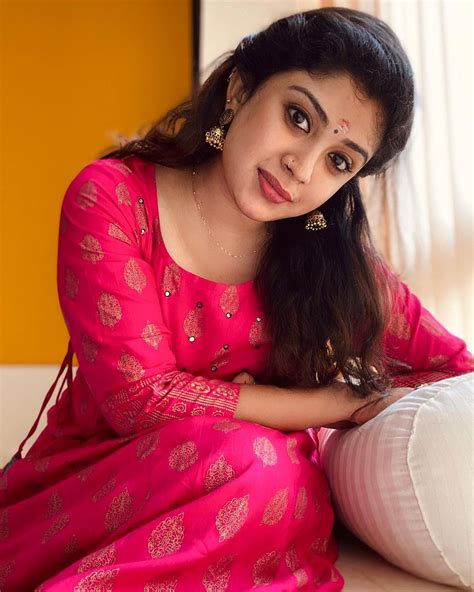 Malayalam Actress Hot Gallery Gayathri Shan Sexy Stills Photos Hd Images Pictures Stills