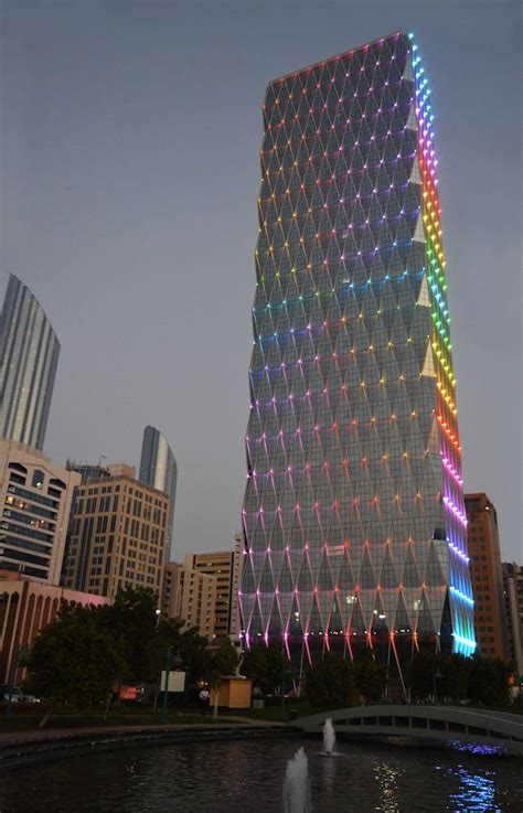 One of the iconic buildings on corniche of abu dhabi, it contains spectacular unique design features as the unitized curtain wall panels are 3d and 4d. Al Jazeera Tower | njo Technology Ltd