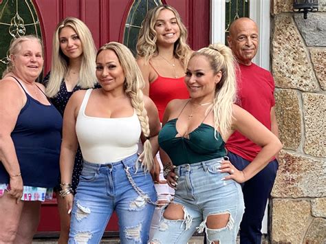 Darcey And Stacey Season 2 Premiere Starring Darcey Silva And Stacey Silva Announced By Tlc
