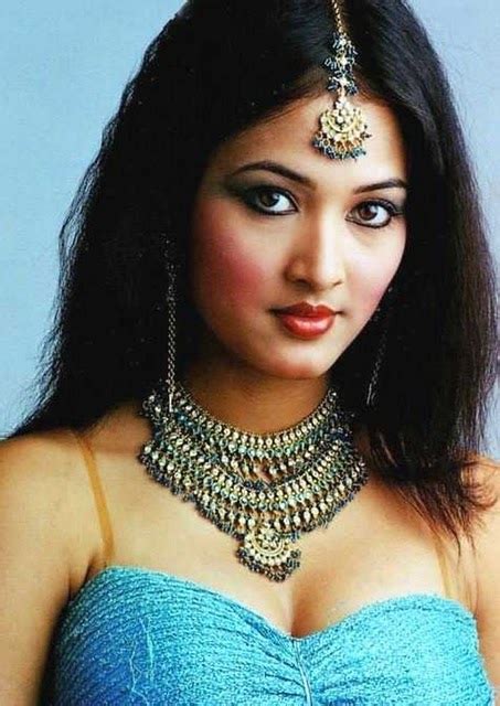 Bollywood Actress Masala Actresses Vidisha Hot Picture Collection