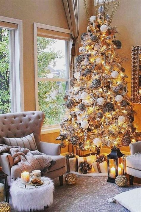 30 Best Ways To Decorate The Living Room For Christmas New 2021 My