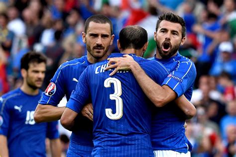 Italy will be without leonardo spinazzola after the wide player was stretchered off against belgium. Italy vs. Spain live stream: Game time, TV schedule and ...