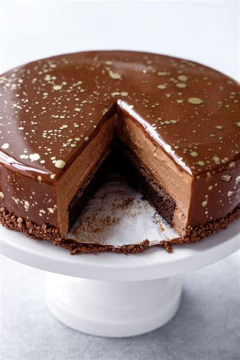 Published by admin on 30 marzo, 2020. Torta mousse con brownie alla nutella e glassa a specchio ...