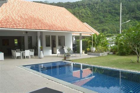 3 Bedroom Pool Villa On A Large Plot Of 1000 Sqm For Sale Near The Big