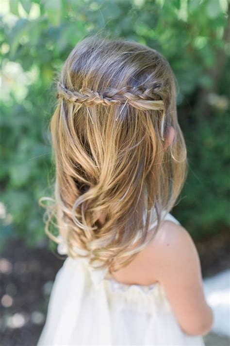 The perfect short wedding hairstyle must suit your entire personality and individuality. Latest Trend Of Wedding Hairstyle 2016 For Kids (4) | Baby ...
