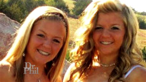 Mom Says Twin Daughters Are Complete Opposites Is One Living A ‘secret
