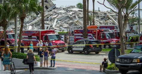 El edificio, ubicado en una zona turística, se derrumbo en la madrugada de este jueves dejando varios heridos y al menos una persona muerta. Se derrumbó un edificio en Miami Beach: un trabajador ...