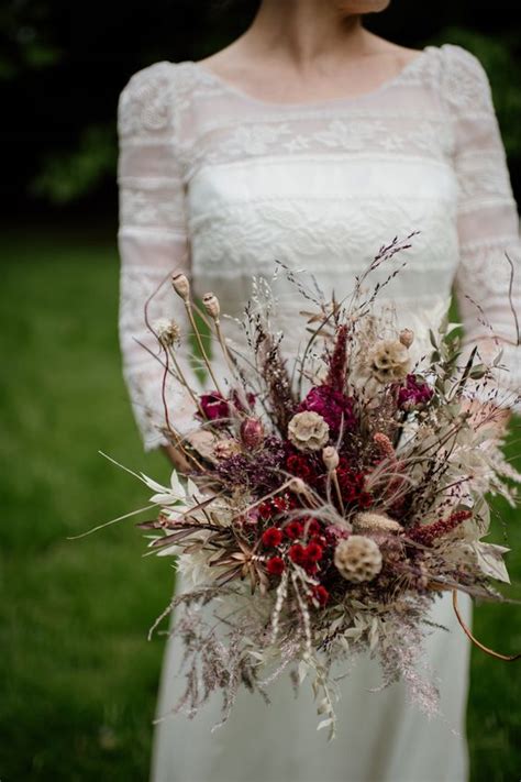 37 Beautiful Dried Flower Wedding Bouquets Weddingomania