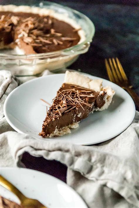 Chocolate cream pie with an easy homemade chocolate pudding layered inside an oreo pie crust and topped with sweetened whipped cream and add the sugar and milk to a medium sauce pan over medium heat. Easy Vegan Chocolate Cream Pie (Soy Free) | Heart of a Baker