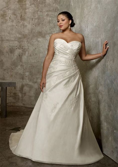 A Line Strapless Sweetheart Neck Taffeta Plus Size Wedding Dress