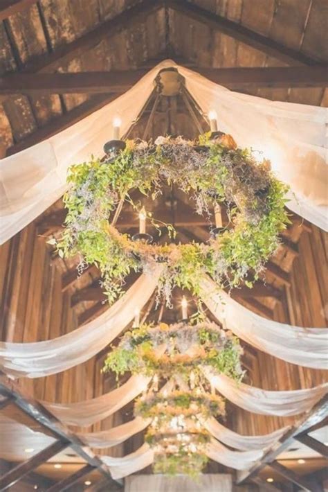35 Cozy Barn Decor Ideas For Your Fall Wedding Welcome My Blog Barn