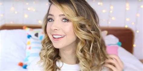 Zoella Named Sexiest Beauty Star By Victorias Secret Social Stars