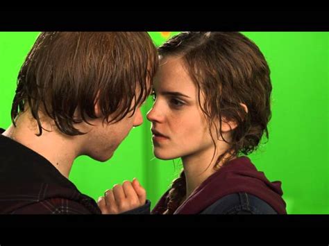 Emma Watson And Daniel Radcliffe Kissing Scene