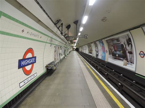 Reddit London Undergrounds Longest Station Platforms Highgate