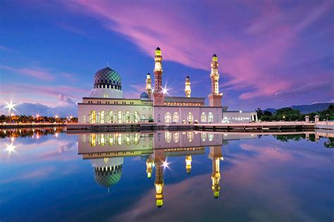 On, next, halt, kesin, handson, move on, from %*s, glides on, on, mode 2. Explore Malaysia - Top places to see in Malaysia