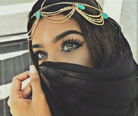 The Secrets And Tricks Of The Glamorous Makeup Of Arabic Women Mulheres árabes Beleza árabe
