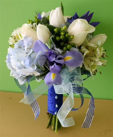 Neutral arrangement flowers flower bouquets ideas about wedding theme for his date. Prom Flowers: Hand-tied Clutch Bouquets for prom - A ...