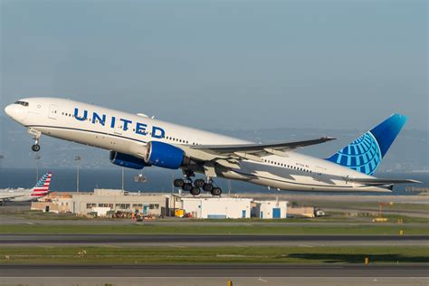 N771ua Boeing 777 222 N771ua United Airlines Leaving To Flickr