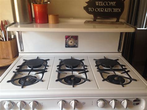 My New Vintage Wedgewood Stove + FREE Printable! - Savvy In The Kitchen